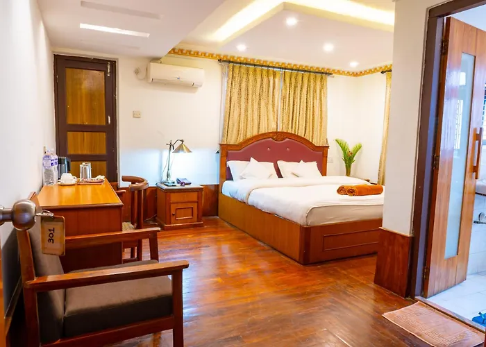 Ganesh Himal 3*