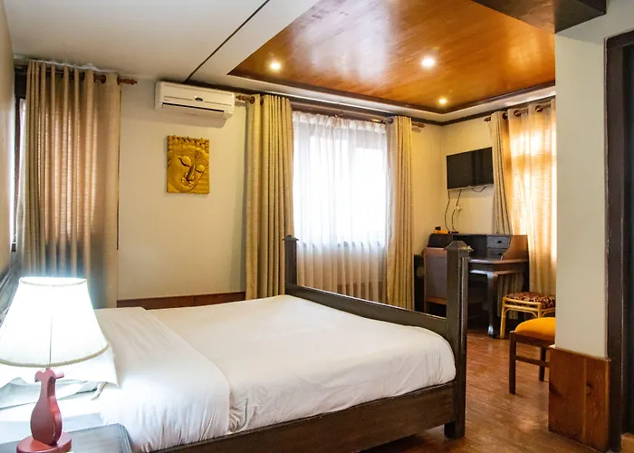 Ganesh Himal 3*